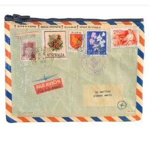 URBAN OUTFITTERS‎ airmail pouch.
Its made from recycled consumer material